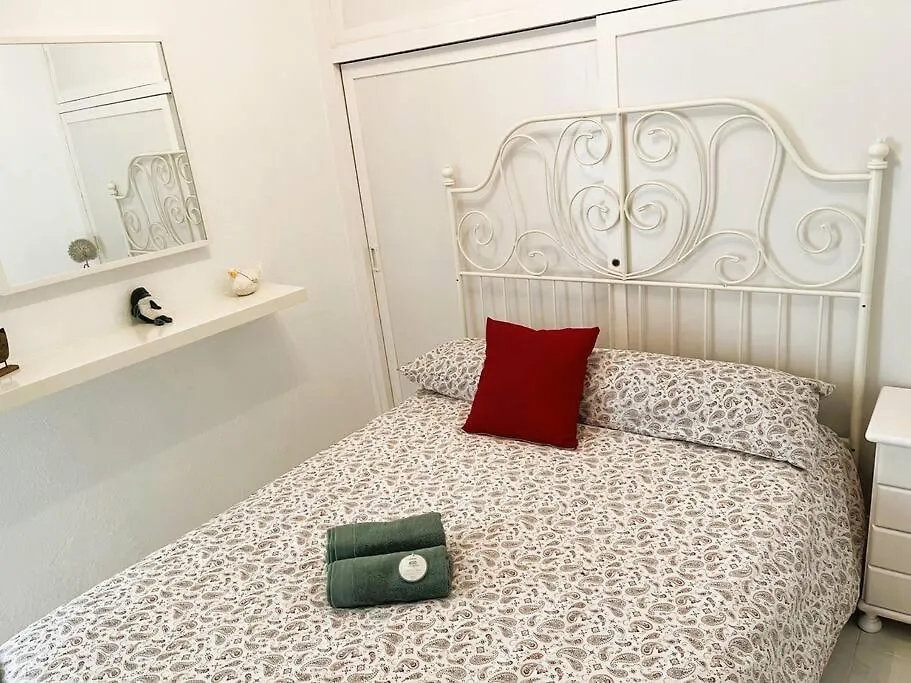 Marbella Center 4 Persones- Beach 200M - . Parking Apartment