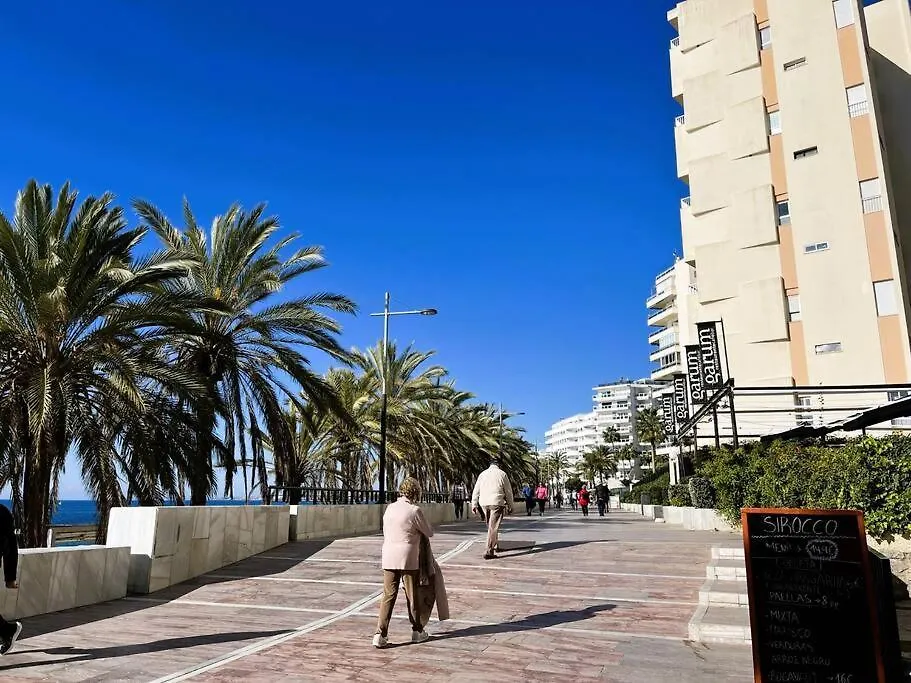 Marbella Center 4 Persones- Beach 200M - . Parking Apartment