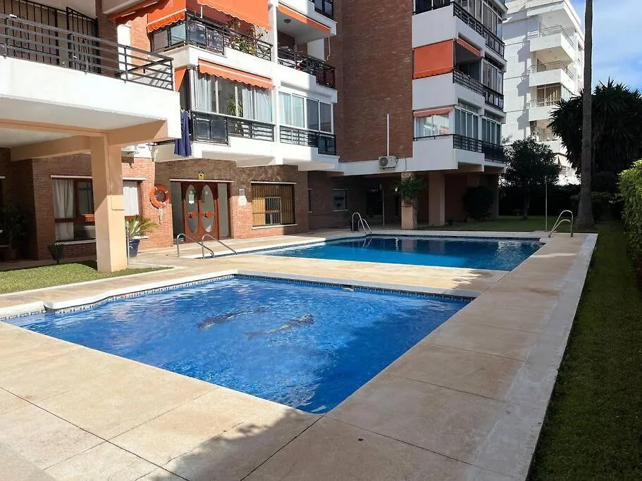 Marbella Center 4 Persones- Beach 200M - . Parking Apartment
