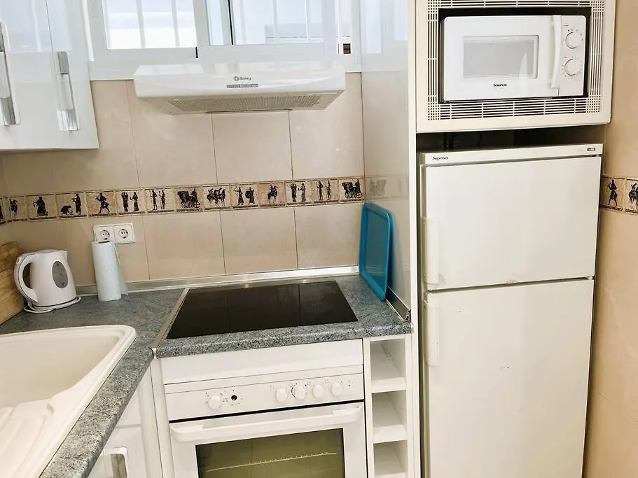 Marbella Center 4 Persones- Beach 200M - . Parking Apartment Spain